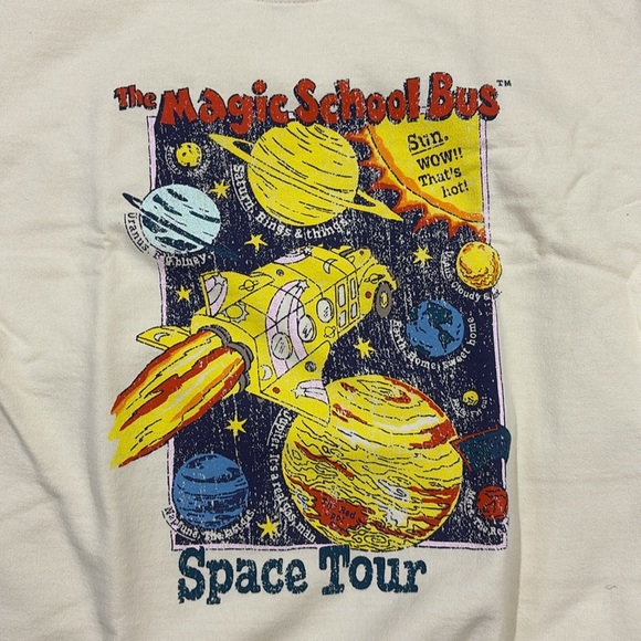 NWT Urban Outfitters Desert Dreamer The Magic School Bus Space Tour Crewneck - Picture 4 of 10